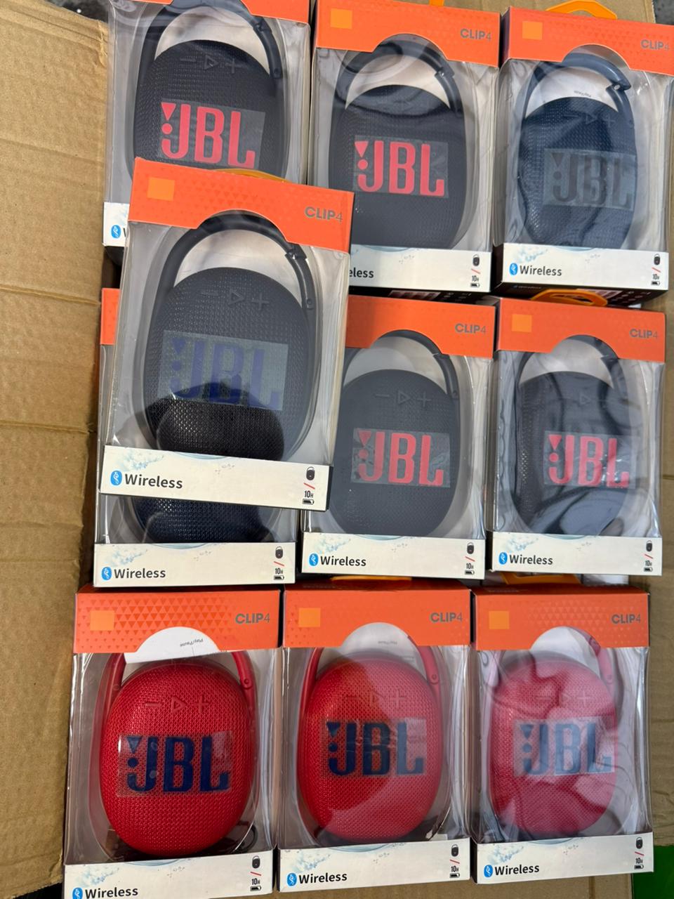 JBL clip 4 premium